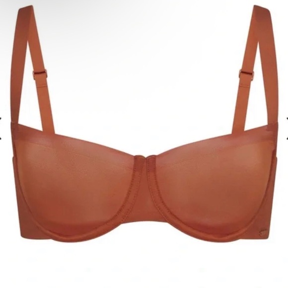 SKIMS Tan Underwire Bra - Picture 2 of 6